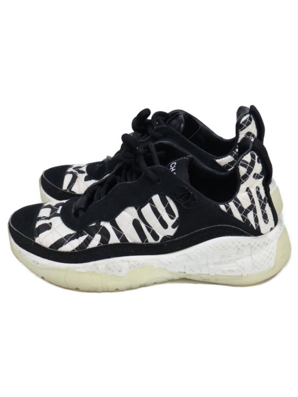 Chanel Graphic Logo Sneakers 35 - Picture 3 of 10